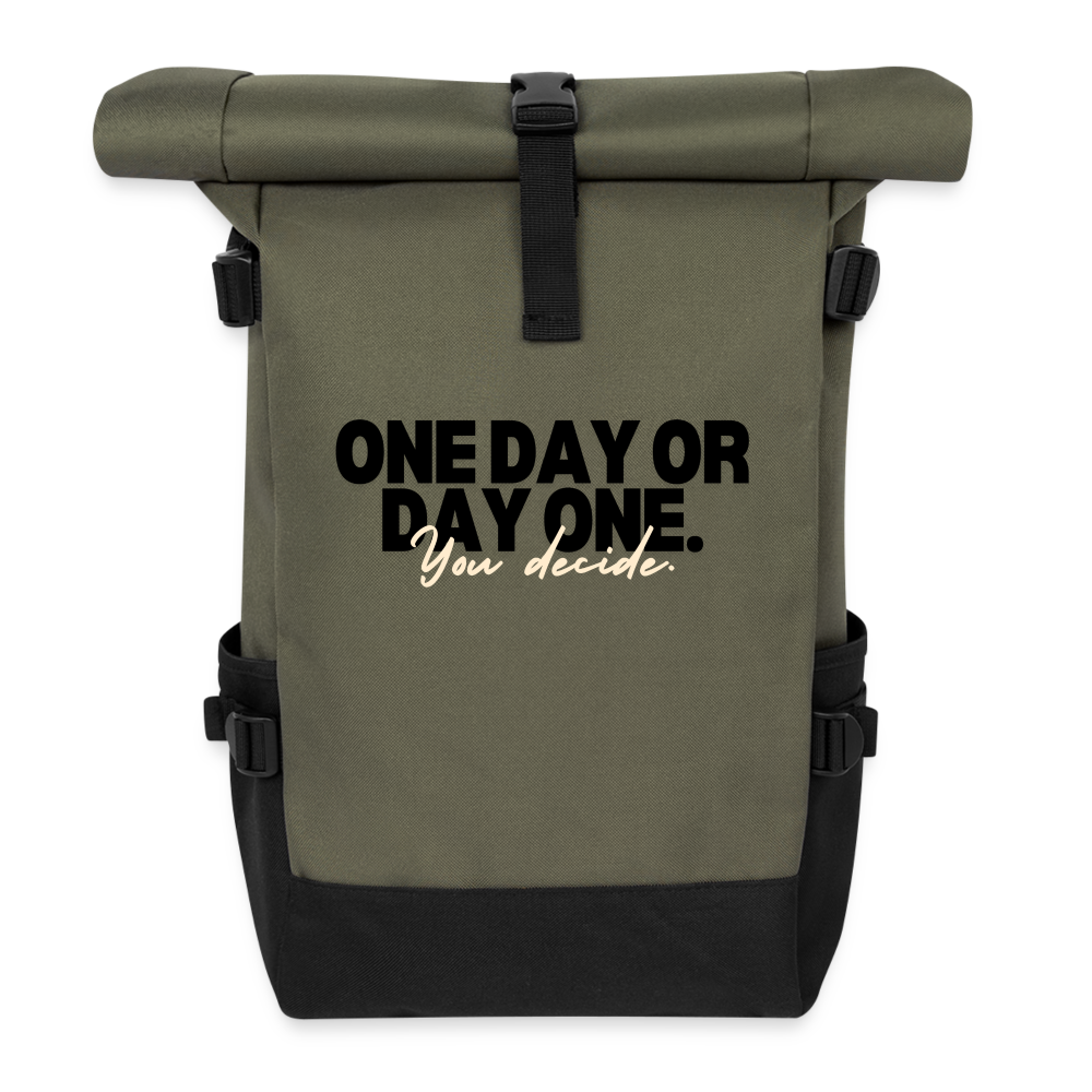 Rolltop Rucksack One Day or  Day One - Olive/Schwarz
