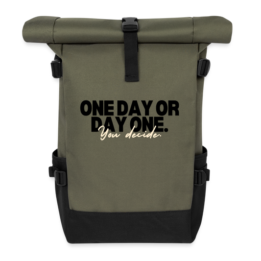 Rolltop Rucksack One Day or  Day One - Olive/Schwarz